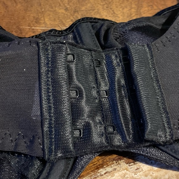 Bali Satin Tracings Minimizer Bra - Picture 5 of 5